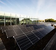 M-Lab stogas su saulės elektrinėmis