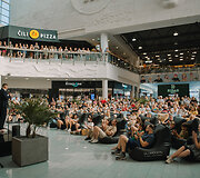 Rolandas Mackevičius Kaune &bdquo;užkūrė&ldquo; MEGA vasaros atidarymą