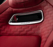 Jaguar F-TYPE interjero medžiagos