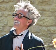 Gėlių, meno ir meilės festivalyje &ndash; tarptautinė  teatro ir cirko trupė bei kvapą gniaužiantys pasirodymai