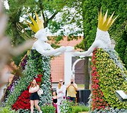 Ten galima prarasti amą, juoktis iki a&scaron;arų ir paskęsti gėlių jūrose: prasidėjo ry&scaron;kiausias vasaros festivalis Lietuvoje
