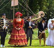 Ten galima prarasti amą, juoktis iki a&scaron;arų ir paskęsti gėlių jūrose: prasidėjo ry&scaron;kiausias vasaros festivalis Lietuvoje