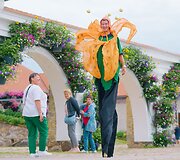 Ten galima prarasti amą, juoktis iki a&scaron;arų ir paskęsti gėlių jūrose: prasidėjo ry&scaron;kiausias vasaros festivalis Lietuvoje