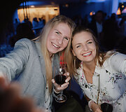 Kasmetinė &bdquo;Beaujolais Nouveau&ldquo; &scaron;ventė ir naujas &bdquo;Novotel&ldquo; istorijos lapas