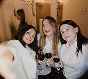 Kasmetinė &bdquo;Beaujolais Nouveau&ldquo; &scaron;ventė ir naujas &bdquo;Novotel&ldquo; istorijos lapas