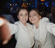 Kasmetinė &bdquo;Beaujolais Nouveau&ldquo; &scaron;ventė ir naujas &bdquo;Novotel&ldquo; istorijos lapas