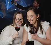 Kasmetinė &bdquo;Beaujolais Nouveau&ldquo; &scaron;ventė ir naujas &bdquo;Novotel&ldquo; istorijos lapas