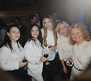 Kasmetinė &bdquo;Beaujolais Nouveau&ldquo; &scaron;ventė ir naujas &bdquo;Novotel&ldquo; istorijos lapas