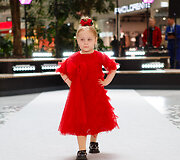 Vasaros mados tendencijos vaikams ir jaunimui: &bdquo;Vilnius Outlet&ldquo; pristatytas bendras &bdquo;Catwalk&ldquo; bei &bdquo;Mažoji Mis&ldquo; renginys