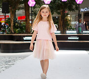 Vasaros mados tendencijos vaikams ir jaunimui: &bdquo;Vilnius Outlet&ldquo; pristatytas bendras &bdquo;Catwalk&ldquo; bei &bdquo;Mažoji Mis&ldquo; renginys
