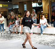 Vasaros mados tendencijos vaikams ir jaunimui: &bdquo;Vilnius Outlet&ldquo; pristatytas bendras &bdquo;Catwalk&ldquo; bei &bdquo;Mažoji Mis&ldquo; renginys