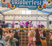 Kauno &bdquo;Oktoberfestas&ldquo; vėl traukia minias: rudenį vyksiančioje &scaron;ventėje rezervuota daugiau nei pusė stalų