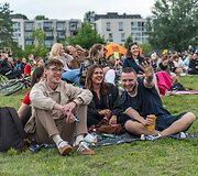 SIMBIOCITY kino vakaras Ozo parke subūrė &scaron;imtus gyventojų ir miesto svečių