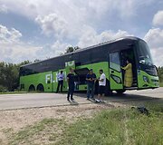 Autobusas nuvažiavo nuo kelio