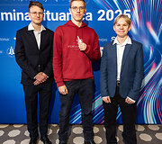 Mokslų akademijoje apdovanoti Lietuvai tarptautinėse olimpiadose atstovavę mokiniai