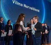 Mokslų akademijoje apdovanoti Lietuvai tarptautinėse olimpiadose atstovavę mokiniai