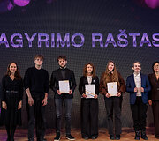 Mokslų akademijoje apdovanoti Lietuvai tarptautinėse olimpiadose atstovavę mokiniai