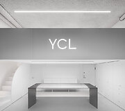 Aido Barzdos, Tautvydo Vileikio ir Tomo Umbraso kurtas interjeras, studija YCL