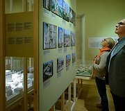 Socmodernizmo architektūra, romantinė tapyba, Jogailaičių epocha, ukrainiečių dailininkų darbai ir kitos teminės Lenkijos muziejų parodos