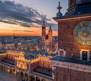 Socmodernizmo architektūra, romantinė tapyba, Jogailaičių epocha, ukrainiečių dailininkų darbai ir kitos teminės Lenkijos muziejų parodos