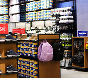 &bdquo;Outlet Park&ldquo; atvėrė &bdquo;Skechers&ldquo; outlet parduotuvę: joje &ndash; tūkstančiai stilingų, komforti&scaron;kų ir inovatyvių avalynės modelių itin patraukliomis kainomis 