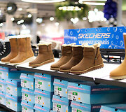 &bdquo;Outlet Park&ldquo; atvėrė &bdquo;Skechers&ldquo; outlet parduotuvę: joje &ndash; tūkstančiai stilingų, komforti&scaron;kų ir inovatyvių avalynės modelių itin patraukliomis kainomis 