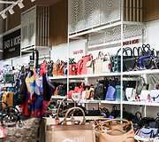 &bdquo;Outlet Park&ldquo; įsikūrusi &bdquo;Bags & More&ldquo; &ndash; atsinaujino: tokių pokyčių nerasite kitose &scaron;io tinklo parduotuvėse 
