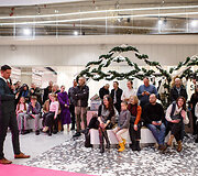 &Scaron;ventinis spindesys ant podiumo &ndash; &bdquo;Catwalk&ldquo; kalėdinis madų &scaron;ou &bdquo;Vilnius Outlet&ldquo;