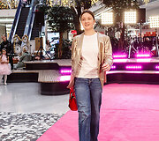 &Scaron;ventinis spindesys ant podiumo &ndash; &bdquo;Catwalk&ldquo; kalėdinis madų &scaron;ou &bdquo;Vilnius Outlet&ldquo;