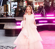 &Scaron;ventinis spindesys ant podiumo &ndash; &bdquo;Catwalk&ldquo; kalėdinis madų &scaron;ou &bdquo;Vilnius Outlet&ldquo;