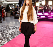 &Scaron;ventinis spindesys ant podiumo &ndash; &bdquo;Catwalk&ldquo; kalėdinis madų &scaron;ou &bdquo;Vilnius Outlet&ldquo;