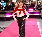 &Scaron;ventinis spindesys ant podiumo &ndash; &bdquo;Catwalk&ldquo; kalėdinis madų &scaron;ou &bdquo;Vilnius Outlet&ldquo;