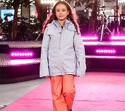 &Scaron;ventinis spindesys ant podiumo &ndash; &bdquo;Catwalk&ldquo; kalėdinis madų &scaron;ou &bdquo;Vilnius Outlet&ldquo;