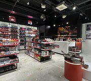 &bdquo;Vilnius Outlet&ldquo; pavasarį pasitinka energingai: su didžiausiomis nuolaidomis i&scaron;parduoda sporto bei laisvalaikio prekes 