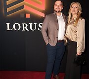 Įspūdingoje erdvėje &bdquo;Porsche&ldquo; automobilių apsuptyje &ndash; įmonių grupės &bdquo;Lorus&ldquo; &scaron;ventė