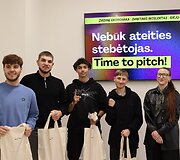 Kodėl dar tinkami naudoti įrenginiai lieka stalčiuose? Kauno kolegijos studentai ie&scaron;ko sprendimų verslui ir vartotojams