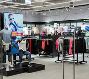 &bdquo;Outlet Park&ldquo; kabinasi dar vieną medalį: atidarė didžiausią &bdquo;Nike Outlet&ldquo; Baltijos regione 