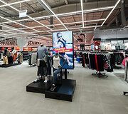 &bdquo;Outlet Park&ldquo; kabinasi dar vieną medalį: atidarė didžiausią &bdquo;Nike Outlet&ldquo; Baltijos regione 