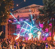 Aludarių diena Kaune: tūkstančiai &scaron;ėlo dainuodami Džordanos Butkutės dainas