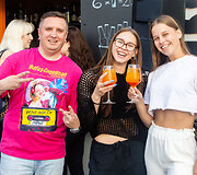 Rožinė premjera Kaune: A. Tapinas su &bdquo;Volfas Engelman Nealkoholinis&ldquo; pristatė Nidos festivaliui sukurtą gėrimą