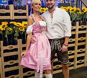 Kauno &bdquo;Oktoberfeste&ldquo; &ndash; ne tik bavari&scaron;kos linksmybės, bet ir konkursas: pasipuo&scaron;usių laukia staigmenos