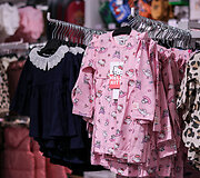 &bdquo;Outlet Park&ldquo; atidaryta nauja &bdquo;Sinsay&ldquo; parduotuvė: stebina prekybiniu plotu ir įrengimo sprendimais 
