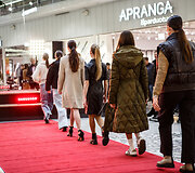 Rudens spalvos ant podiumo &ndash; &bdquo;Catwalk&ldquo; pristatė naujojo sezono kolekcijas &bdquo;Vilnius Outlet&ldquo; gimtadienyje