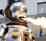 Robotas &bdquo;Giant Torayan&ldquo;