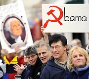 Obama pavardė para&scaron;yta su komunistine simbolika.
