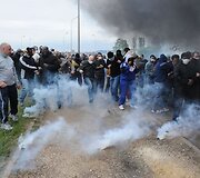 A&scaron;arinės dujos paleistos policininkų.