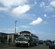 Grafitu padengtas autobusas