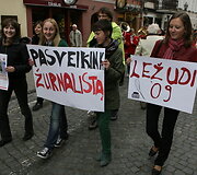 Žunalistų eisena