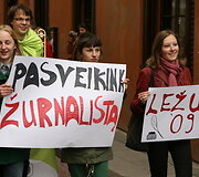 Žunalistų eisena