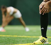 Kadidatės į Apatinio trikotažo moterų amerikieti&scaron;ko futbolo lygą
